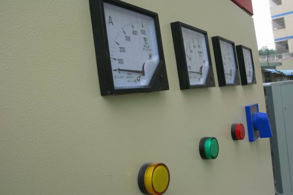 玉山配电柜-3683讲讲配电柜注意事项